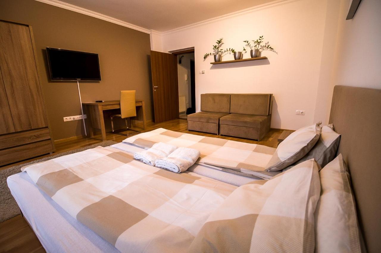 Thermal Next II Weninger Apartman Kiskunhalas Esterno foto
