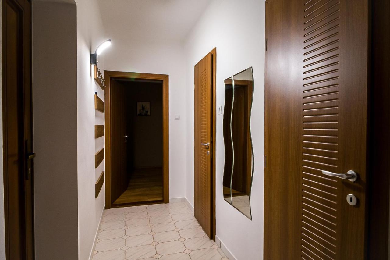 Thermal Next II Weninger Apartman Kiskunhalas Esterno foto